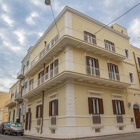 Domusapuliae Apartments Монополи Екстериор снимка