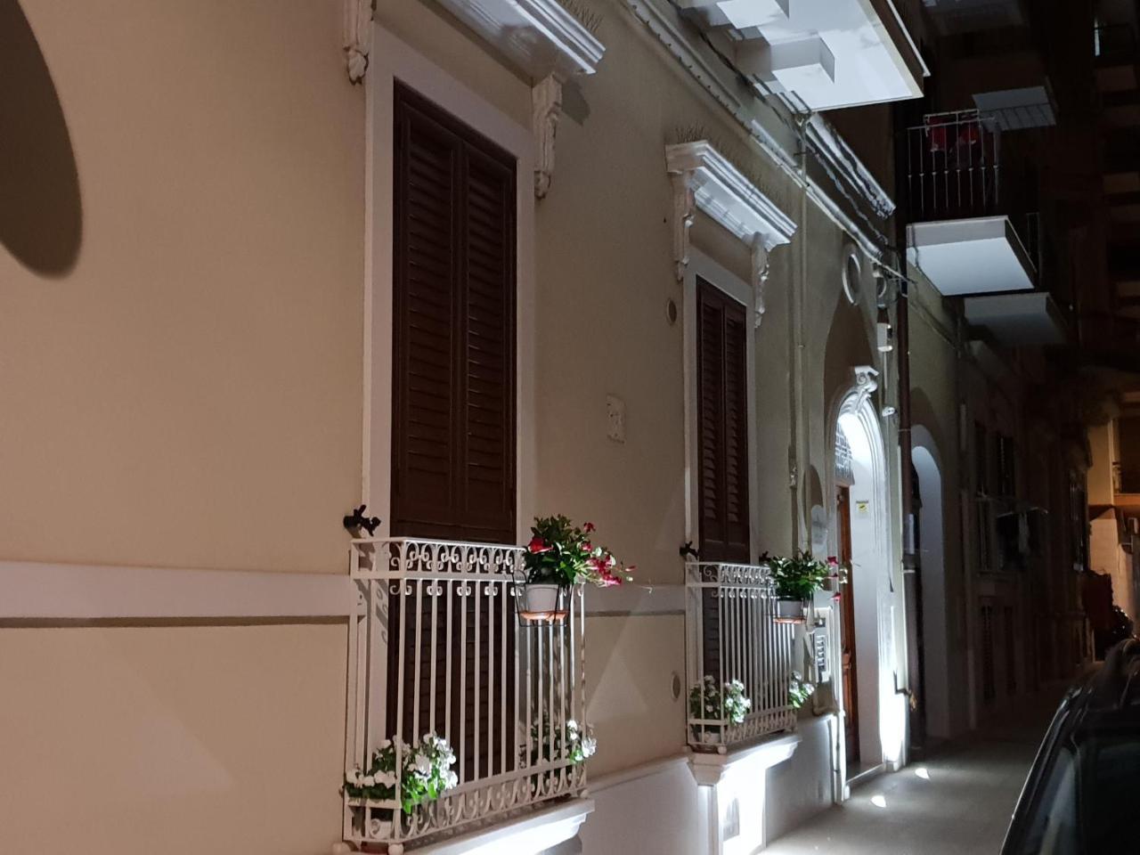 Domusapuliae Apartments Монополи Екстериор снимка