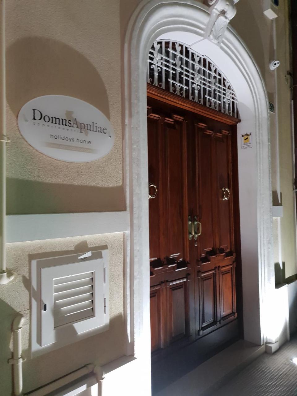 Domusapuliae Apartments Монополи Екстериор снимка